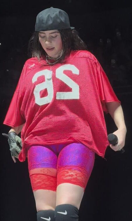 Billie Eilish So sexy 