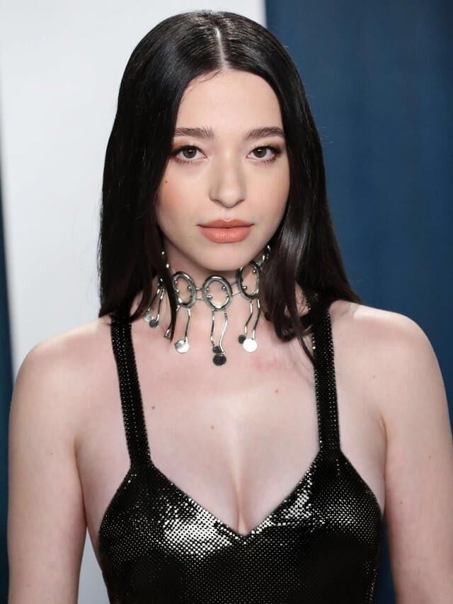 Mikey Madison so sexy 