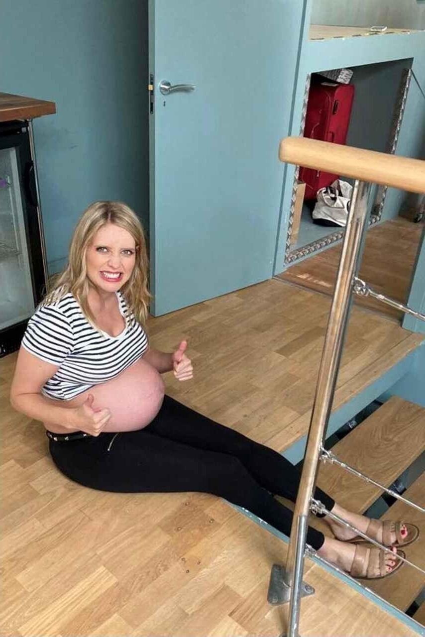 Sexy enceinte britannique anglais Holly Willoughby Rachel Riley