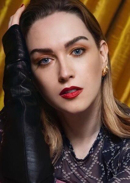 Jamie Clayton 