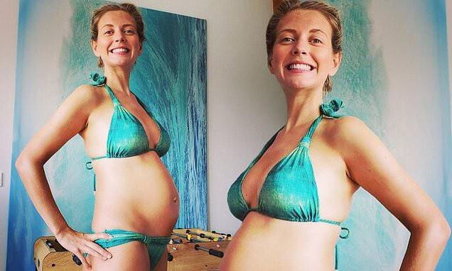 Sexy enceinte britannique anglais Holly Willoughby Rachel Riley