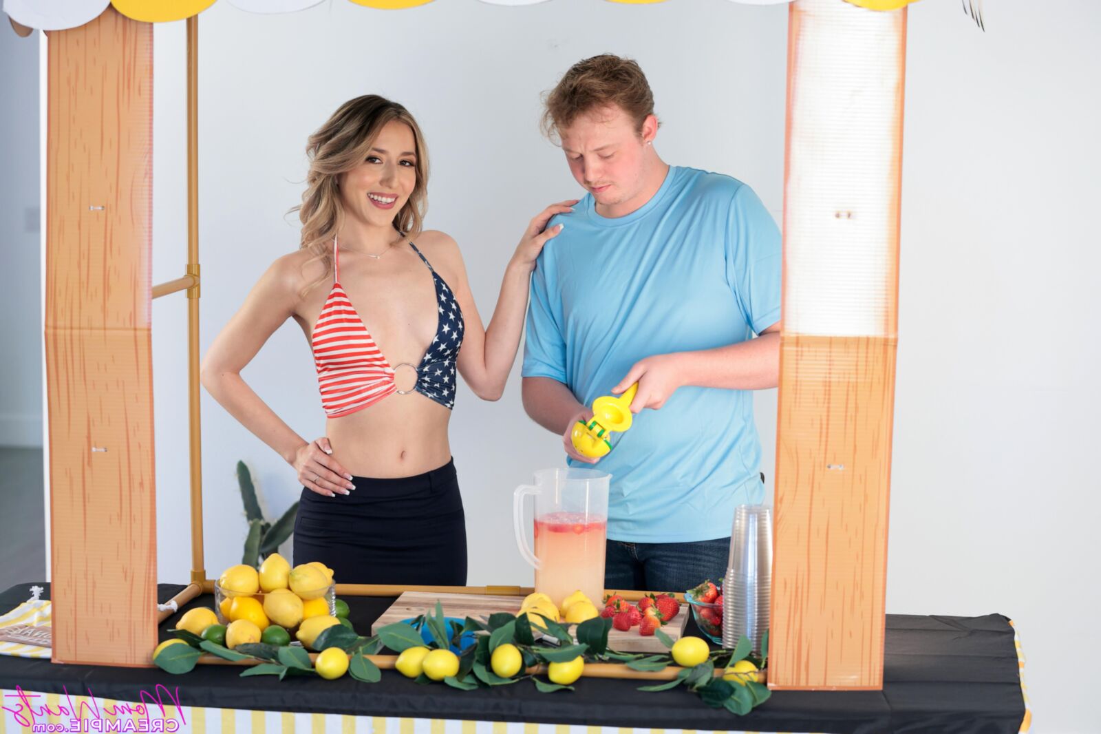 Sweet Sophia yo Squeezing Stepmoms Lemons