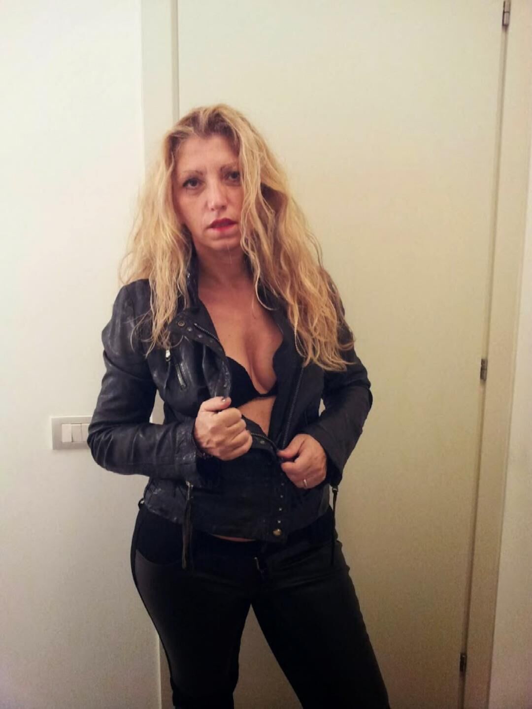 Cinzia Ama il Cazzo Nero
