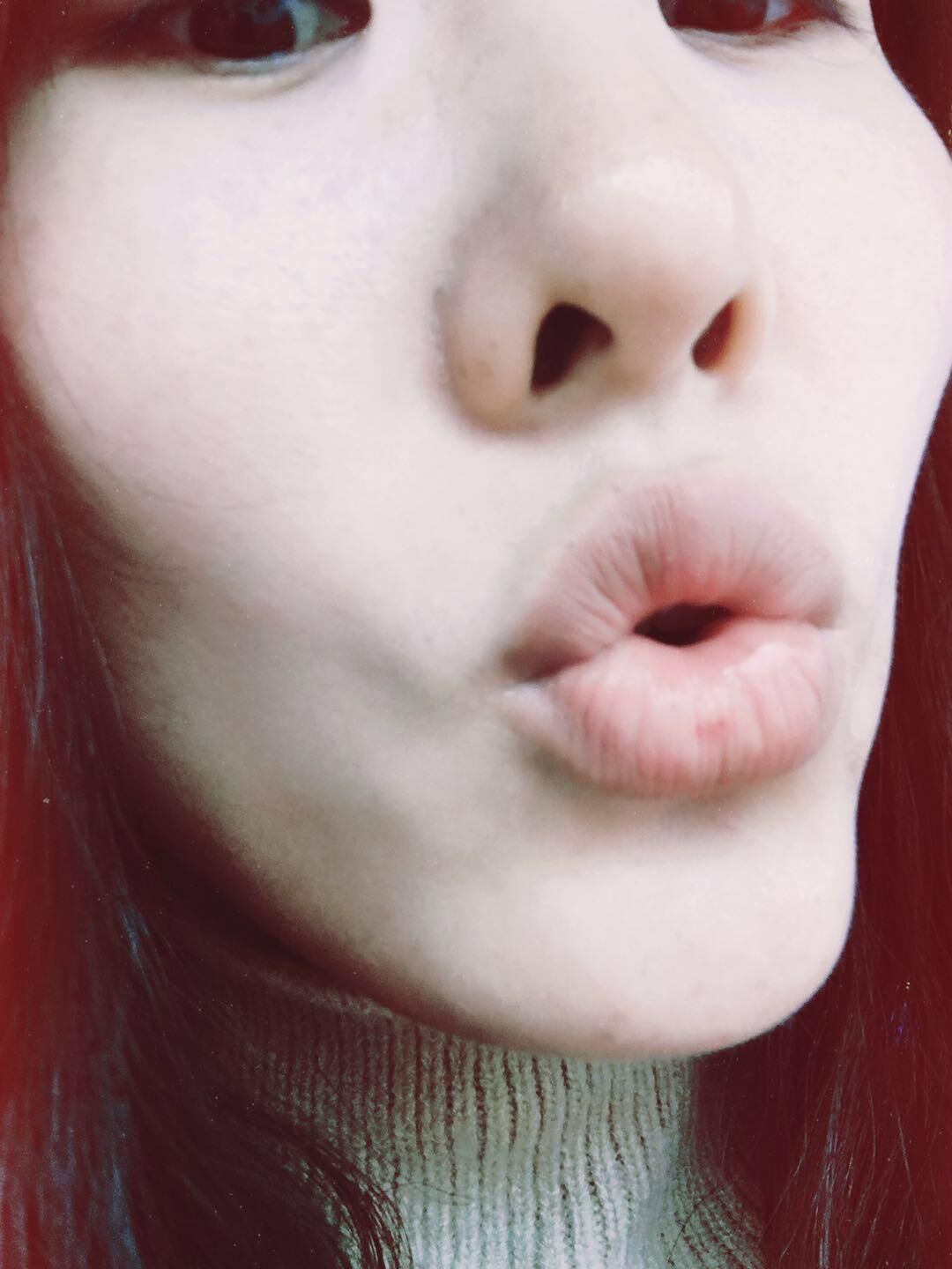 Baise-moi, aime jouir mon corps et mon visage