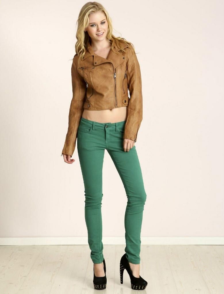 Virginia Gardner 
