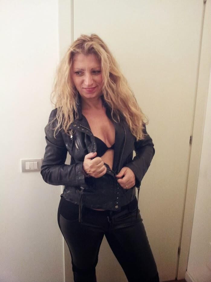 Cinzia Ama il Cazzo Nero
