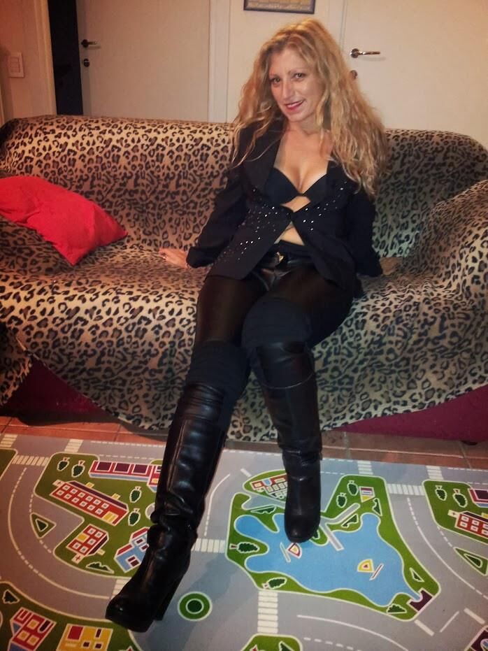 Cinzia Ama il Cazzo Nero