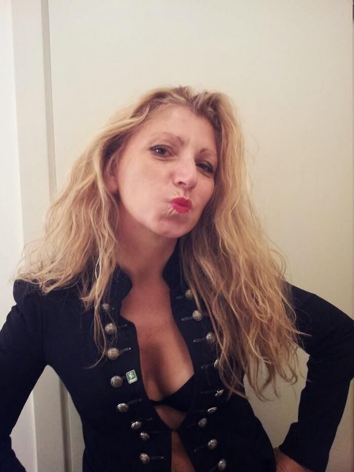 Cinzia Ama il Cazzo Nero