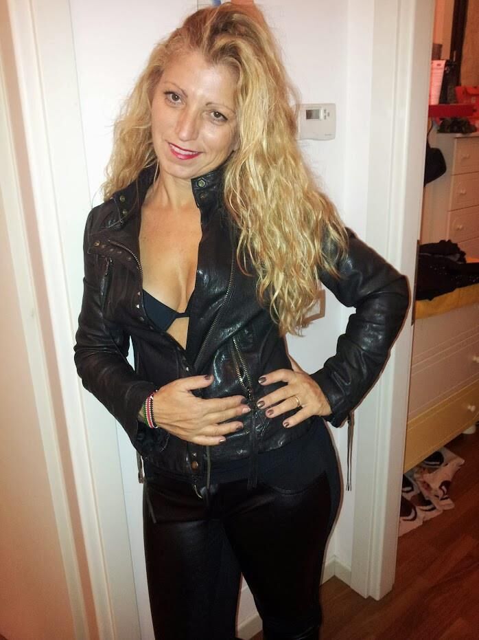 Cinzia Ama il Cazzo Nero