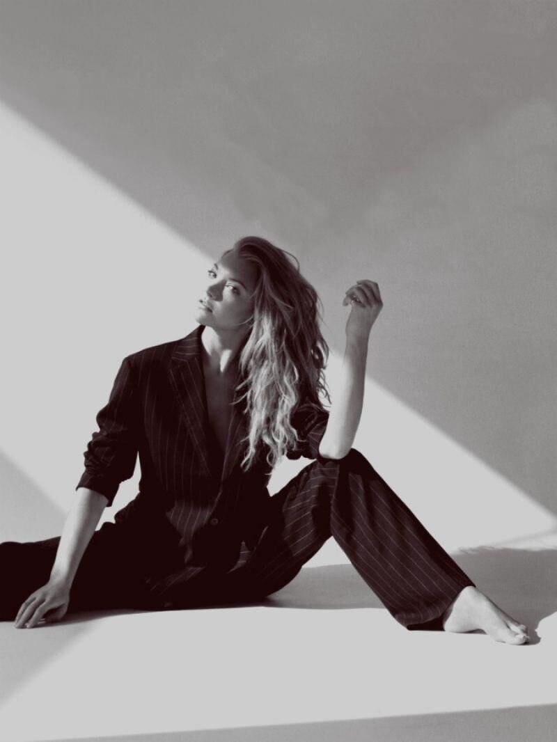 Natalie Dormer feet