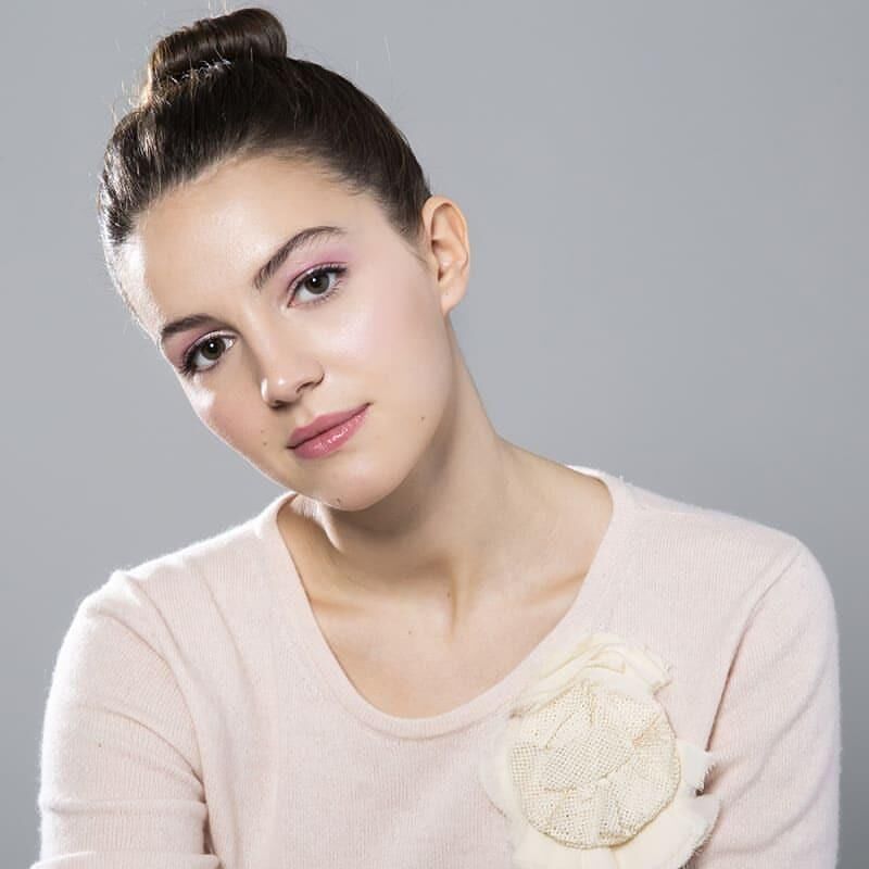 Элла Хант