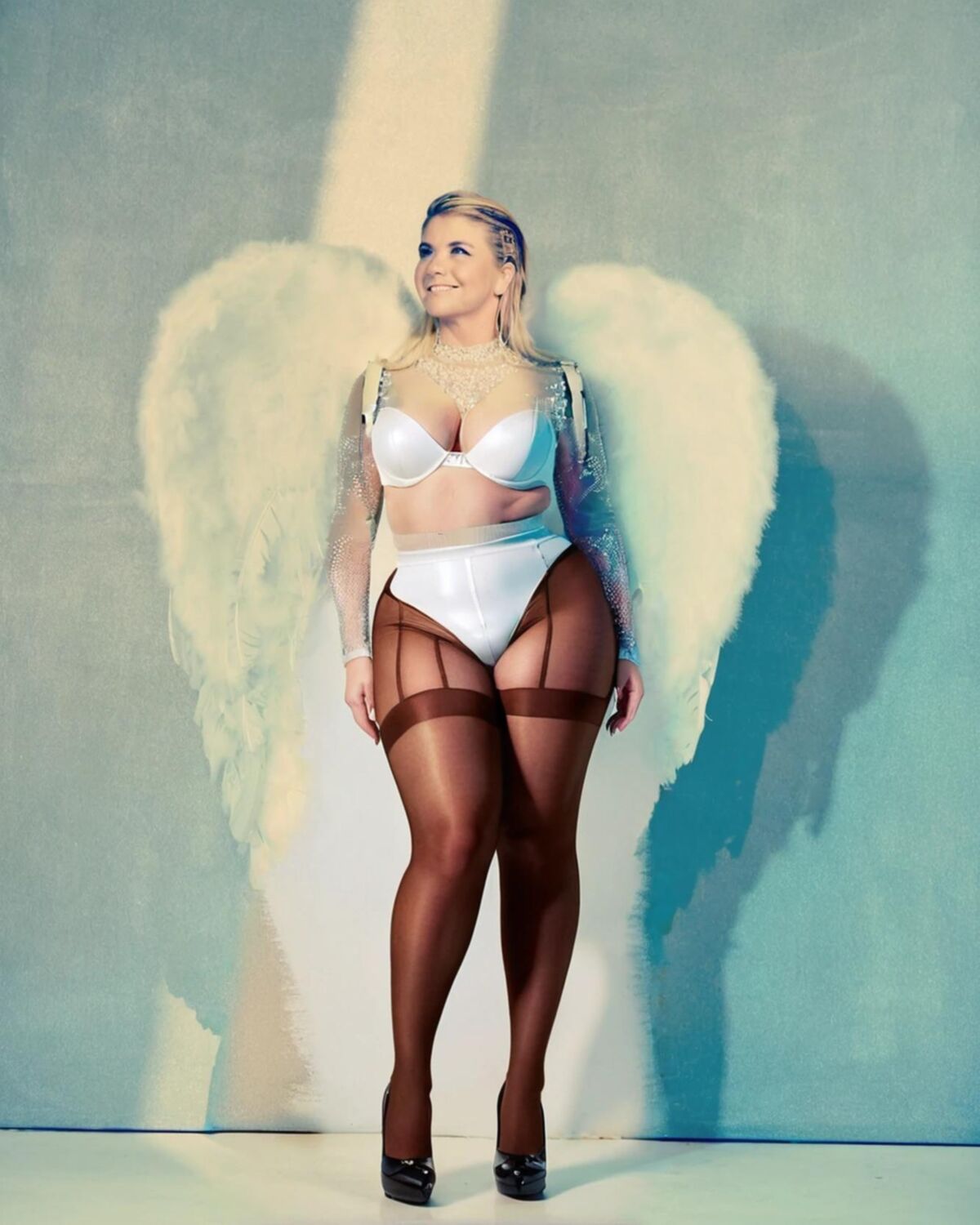 	 AI Beatrice Egli in Nylons 