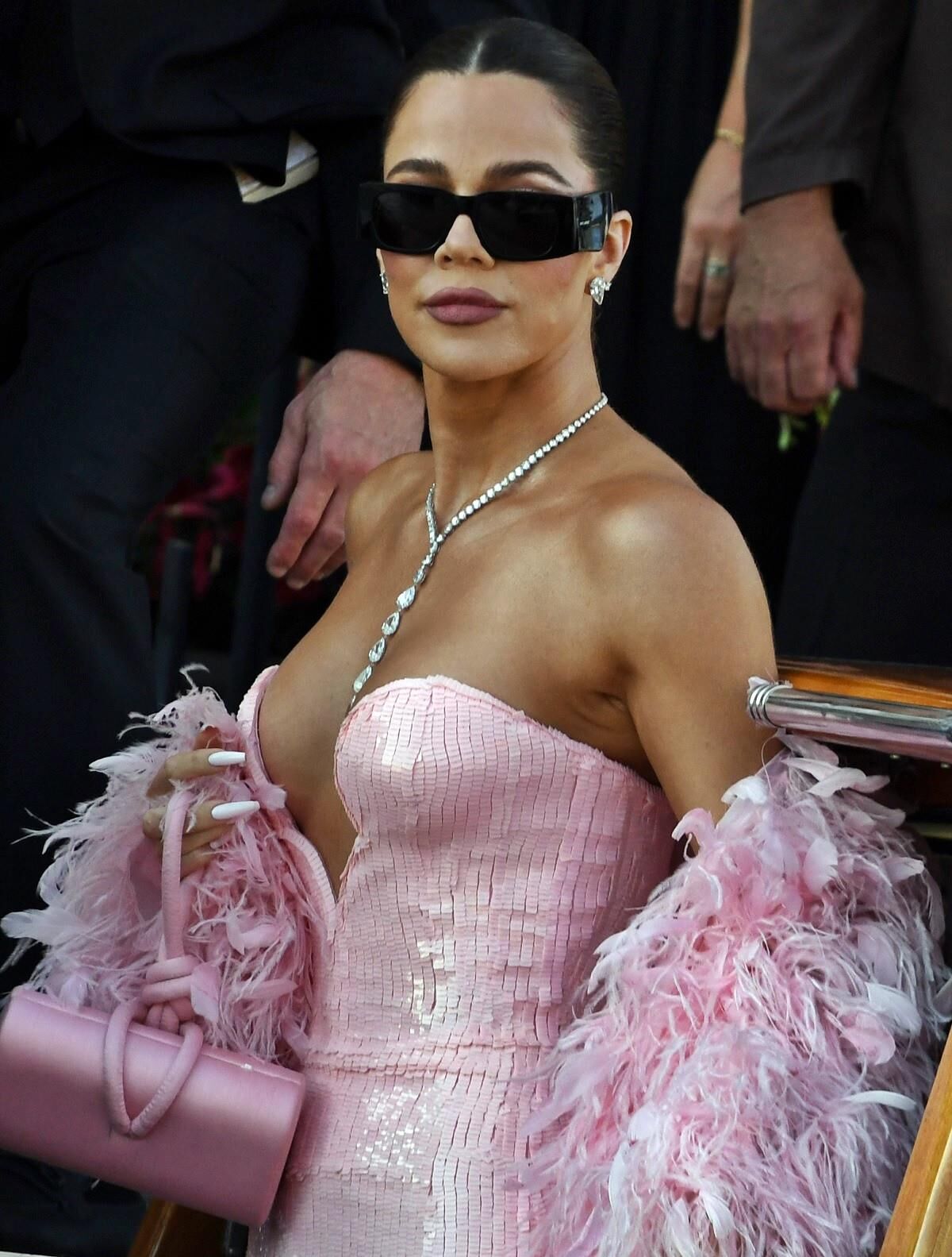 Celebrity Side Boob 