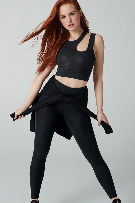 Madelaine Petsch atemberaubendes Fotoshooting