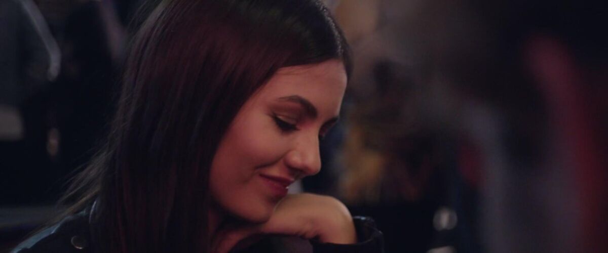 Victoria J! I love the view of her from the side!