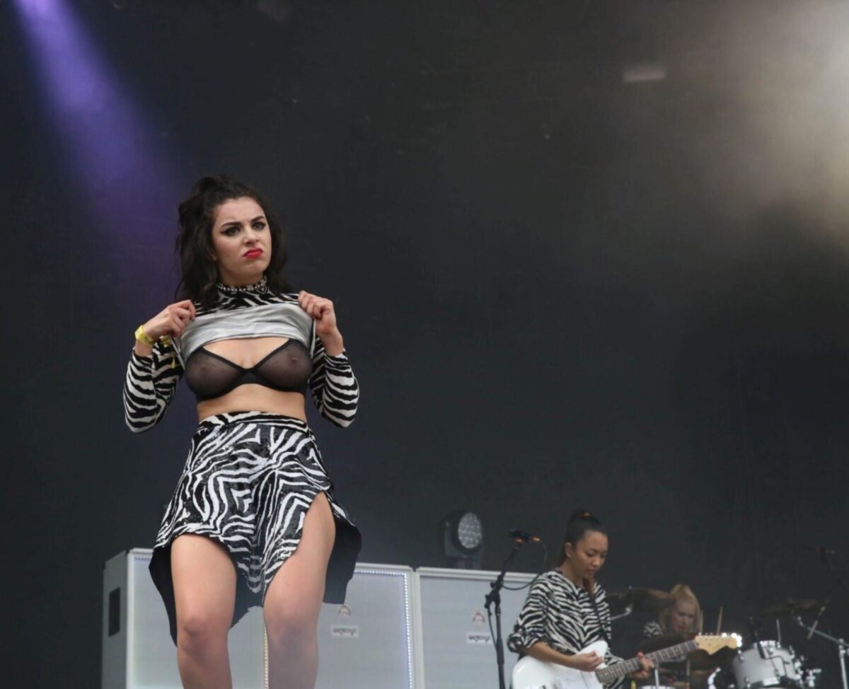 Charli XCX Super Hot