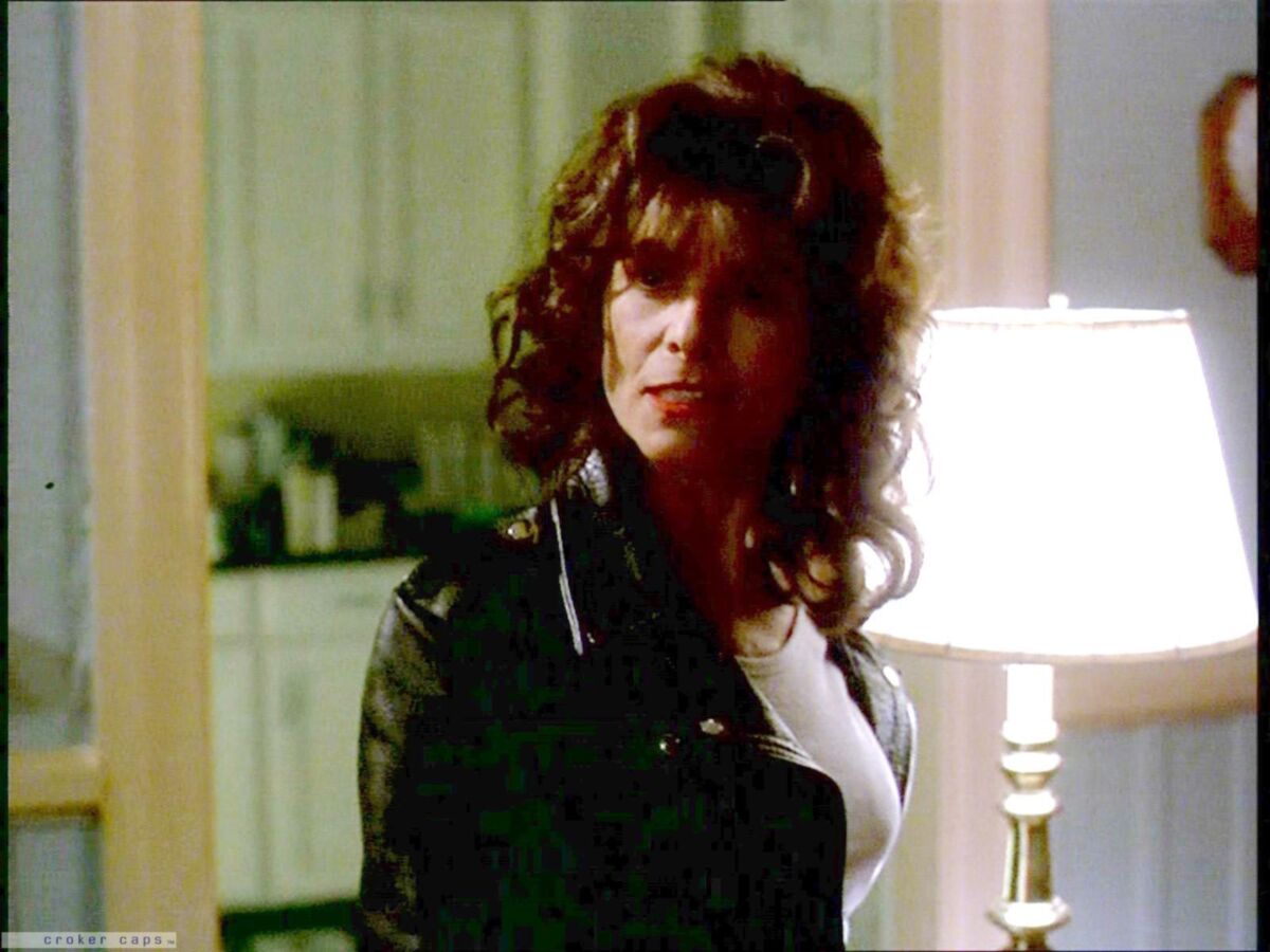 Titten Adrienne Barbeau