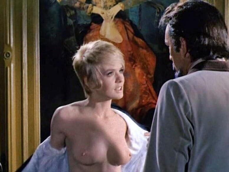 Celebrity Breasts 
