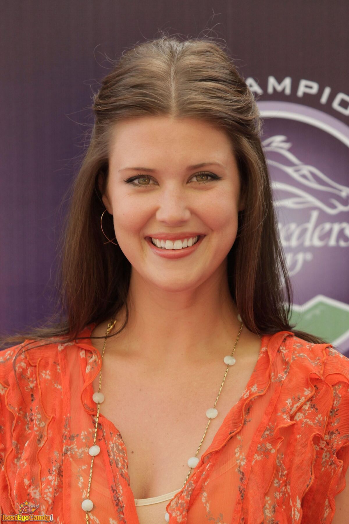 Sarah Lancaster 