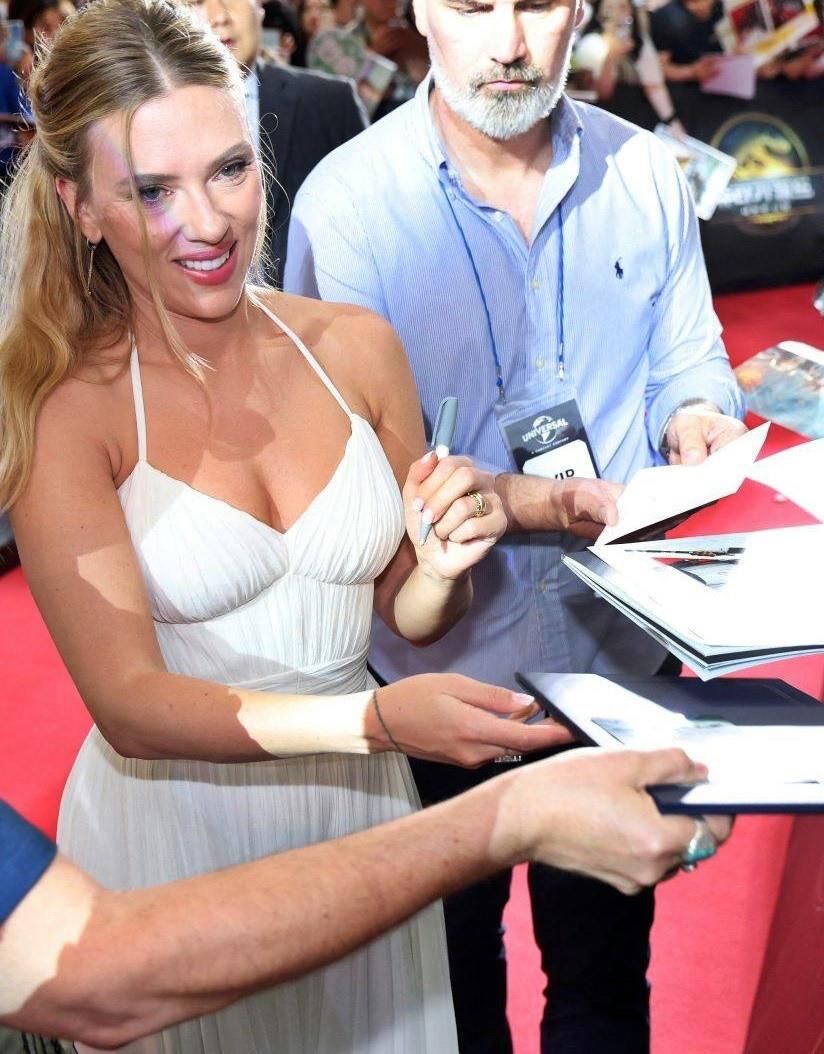 Celebrity Cleavage 