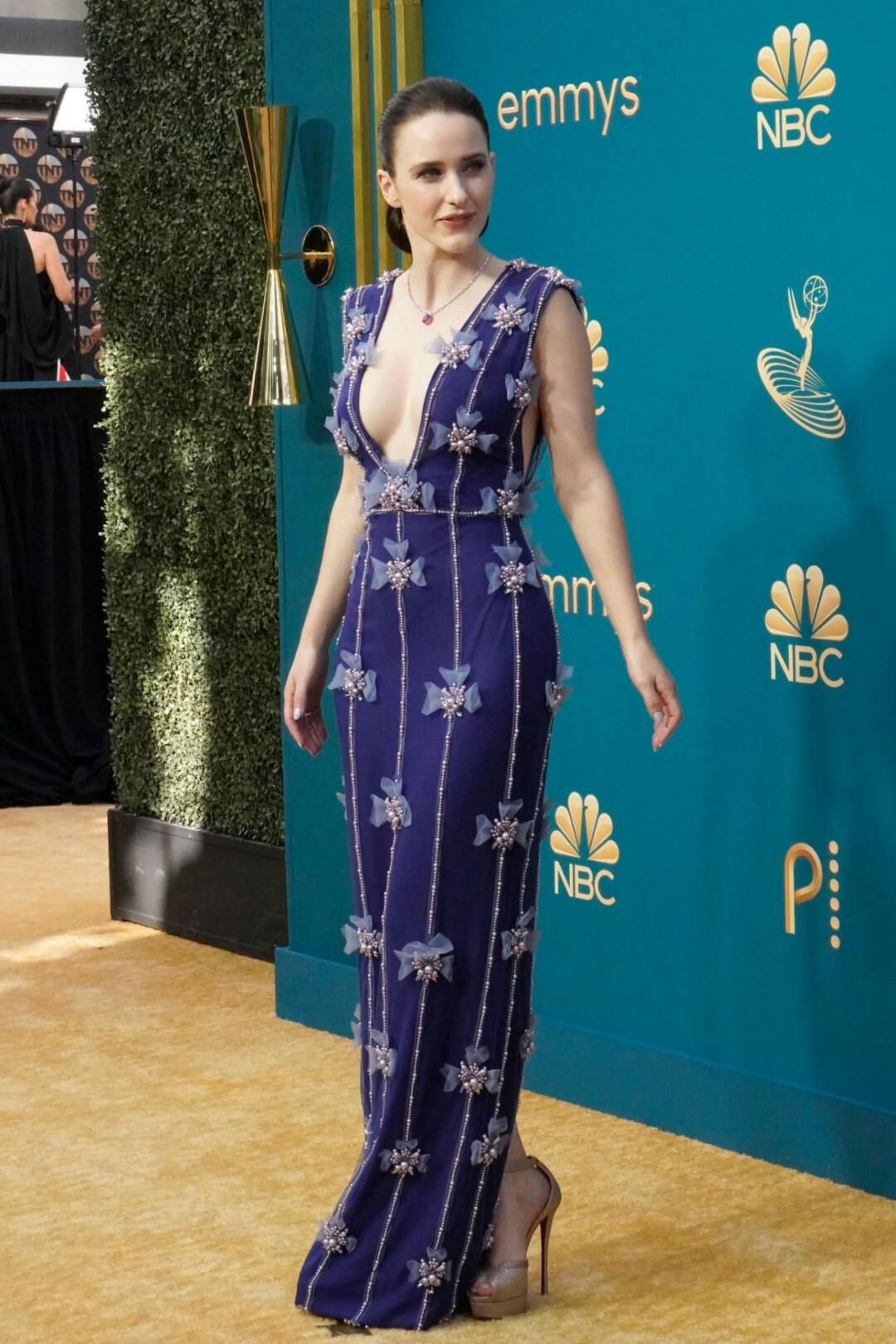 Rachel Brosnahan ist heiß