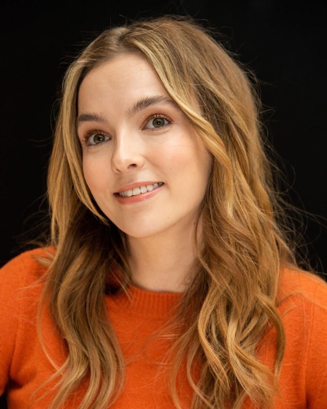 JODIE COMER
