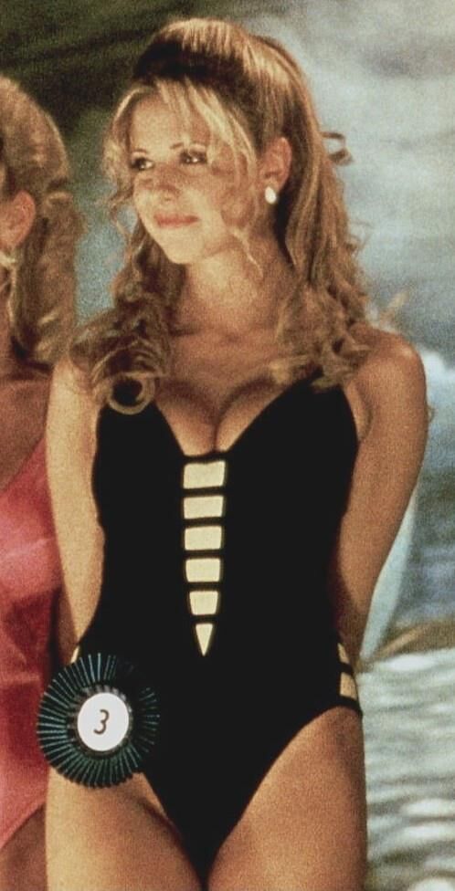 Jennifer L Hewitt & Sarah M Gellar Is Why You Watched It