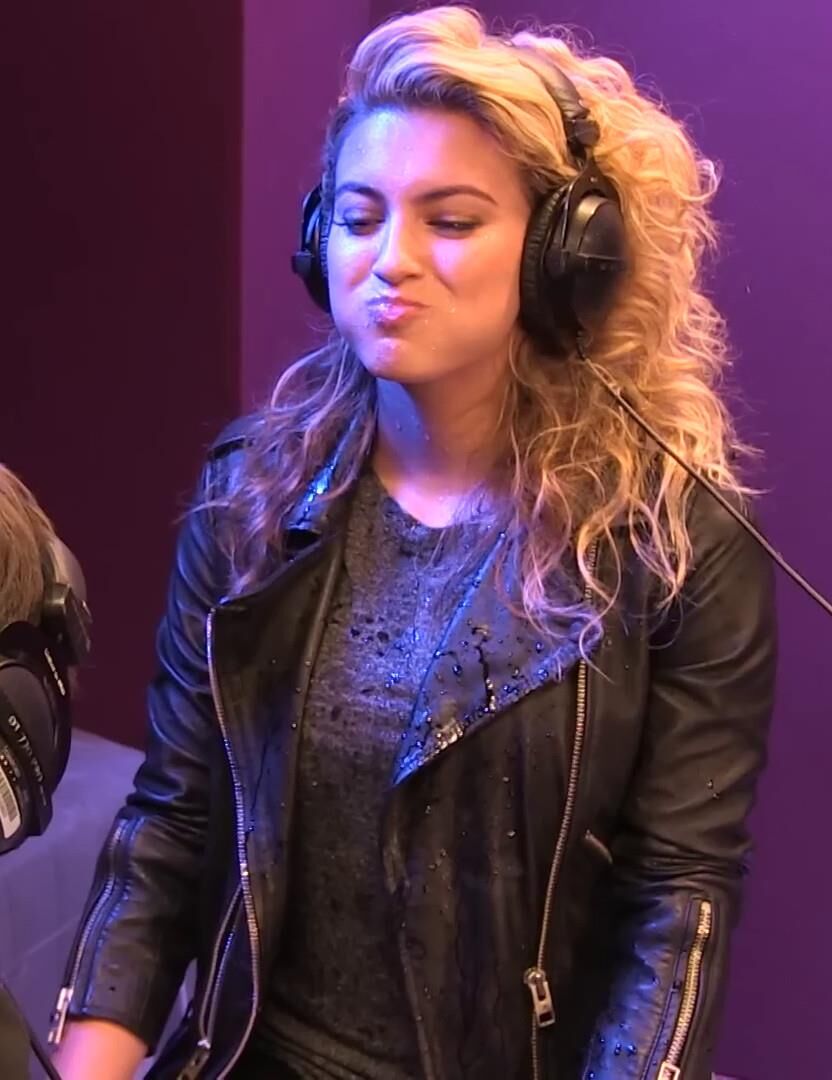 Tori Kelly In Leather & Wet!!!