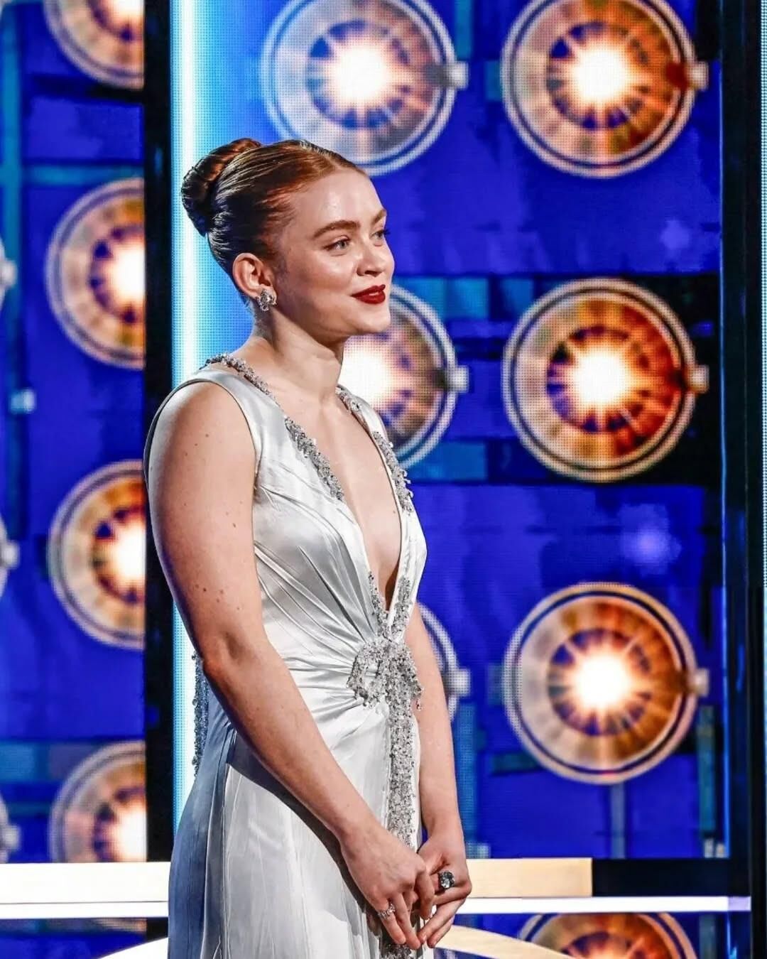 Sadie sink 