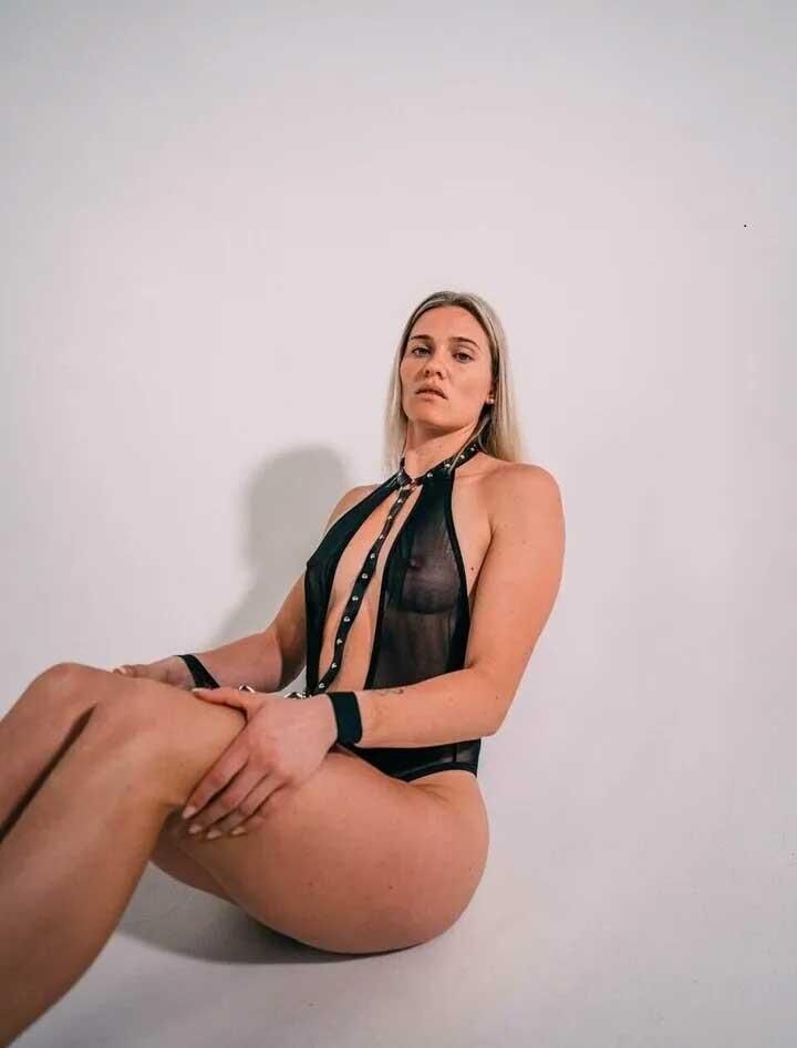 Nude Canadian track and field athlete Alysha Newman 