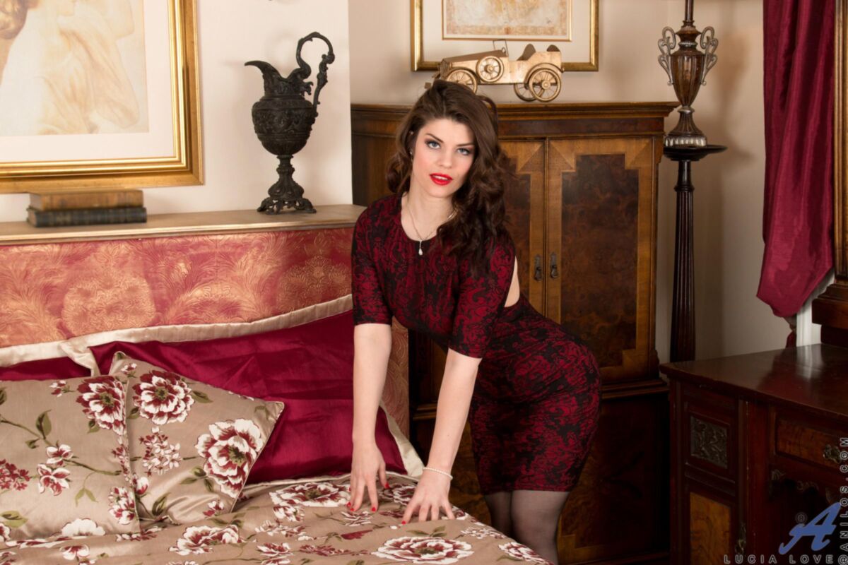 L.E.G.S. Lucia Love