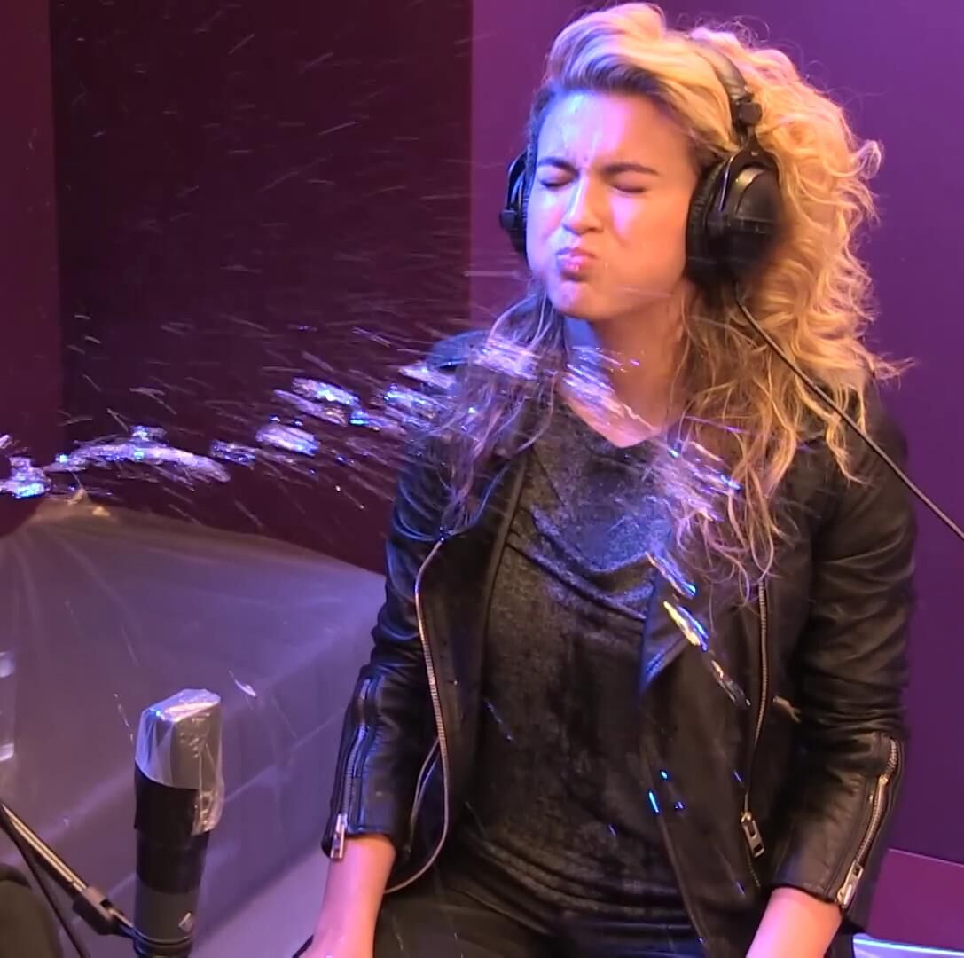 Tori Kelly In Leather & Wet!!!