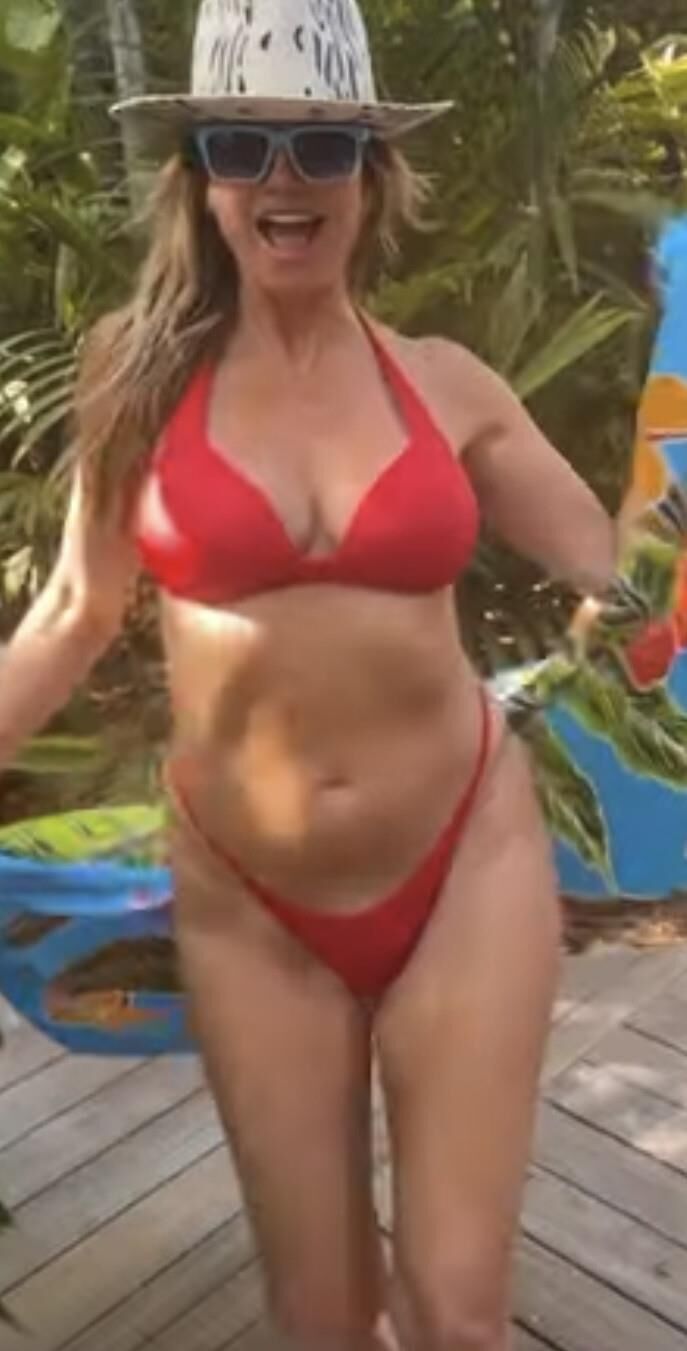 Celeb Hot Mix