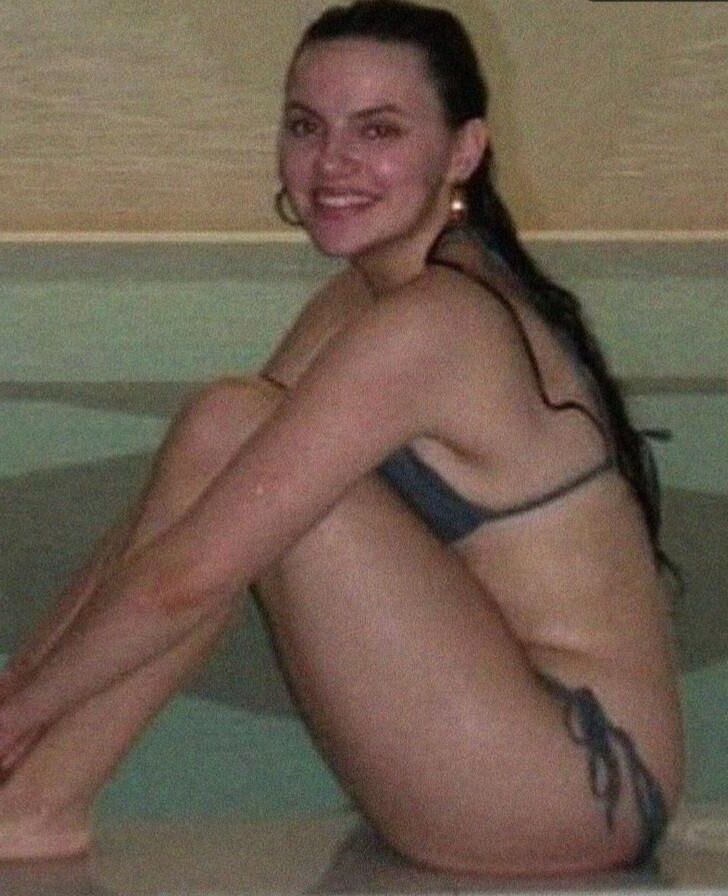 Dafne Keen Photo #