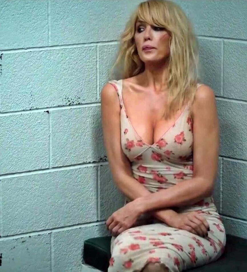 Celebrity Cleavage 