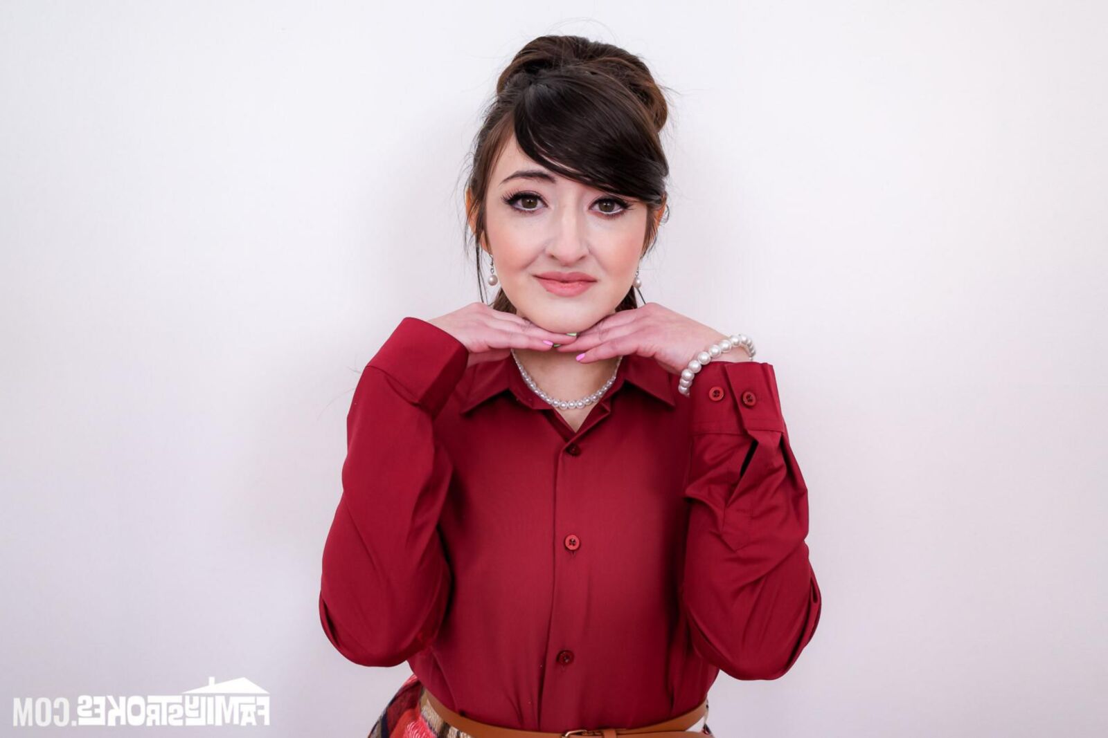Tifa Quinn yo chatte de manière ravive