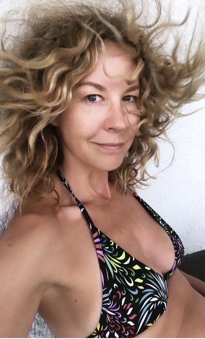 Jenna Elfman