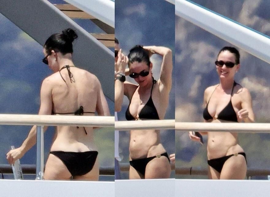 Celebrity Bikini 