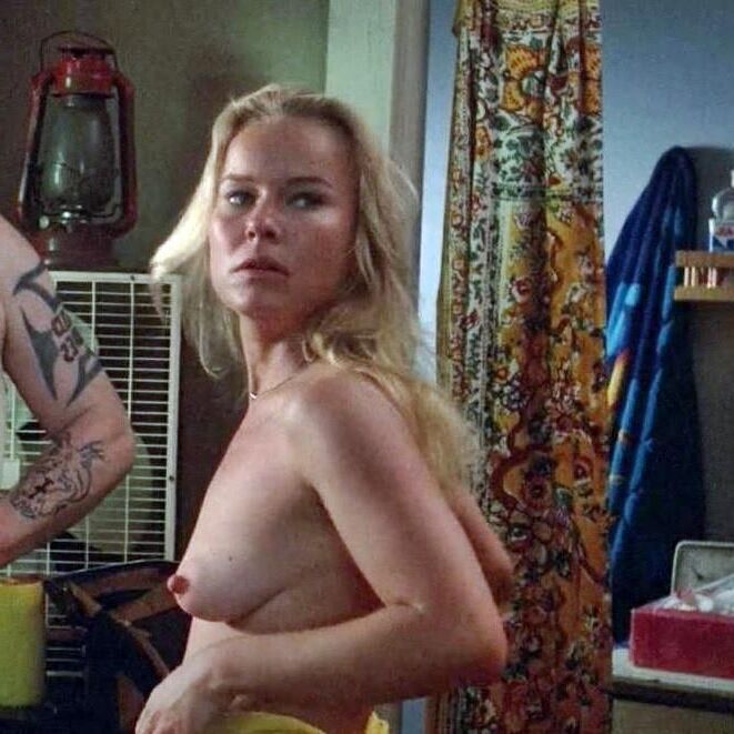 Celebrity Side Boob 
