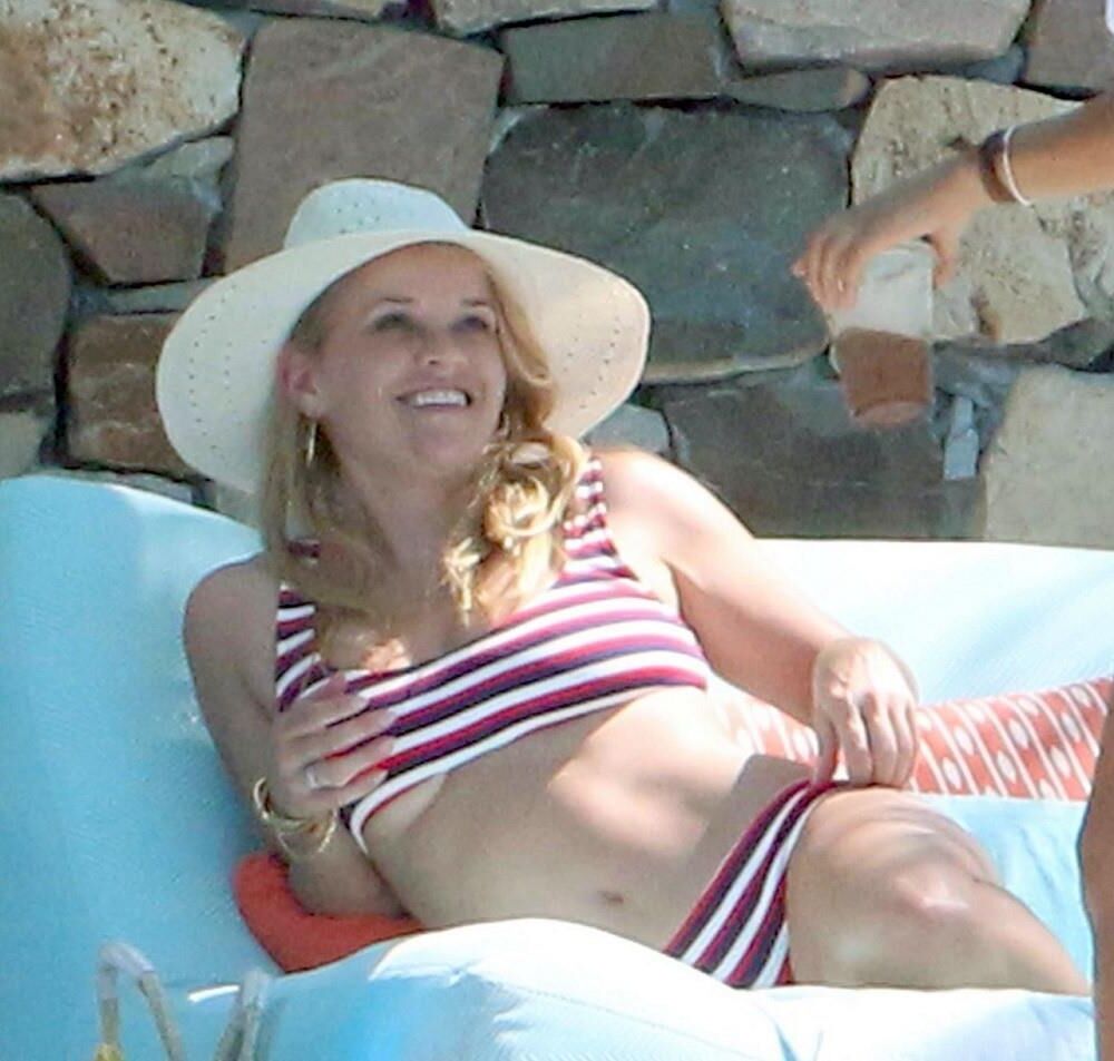 Celebrity Bikini 
