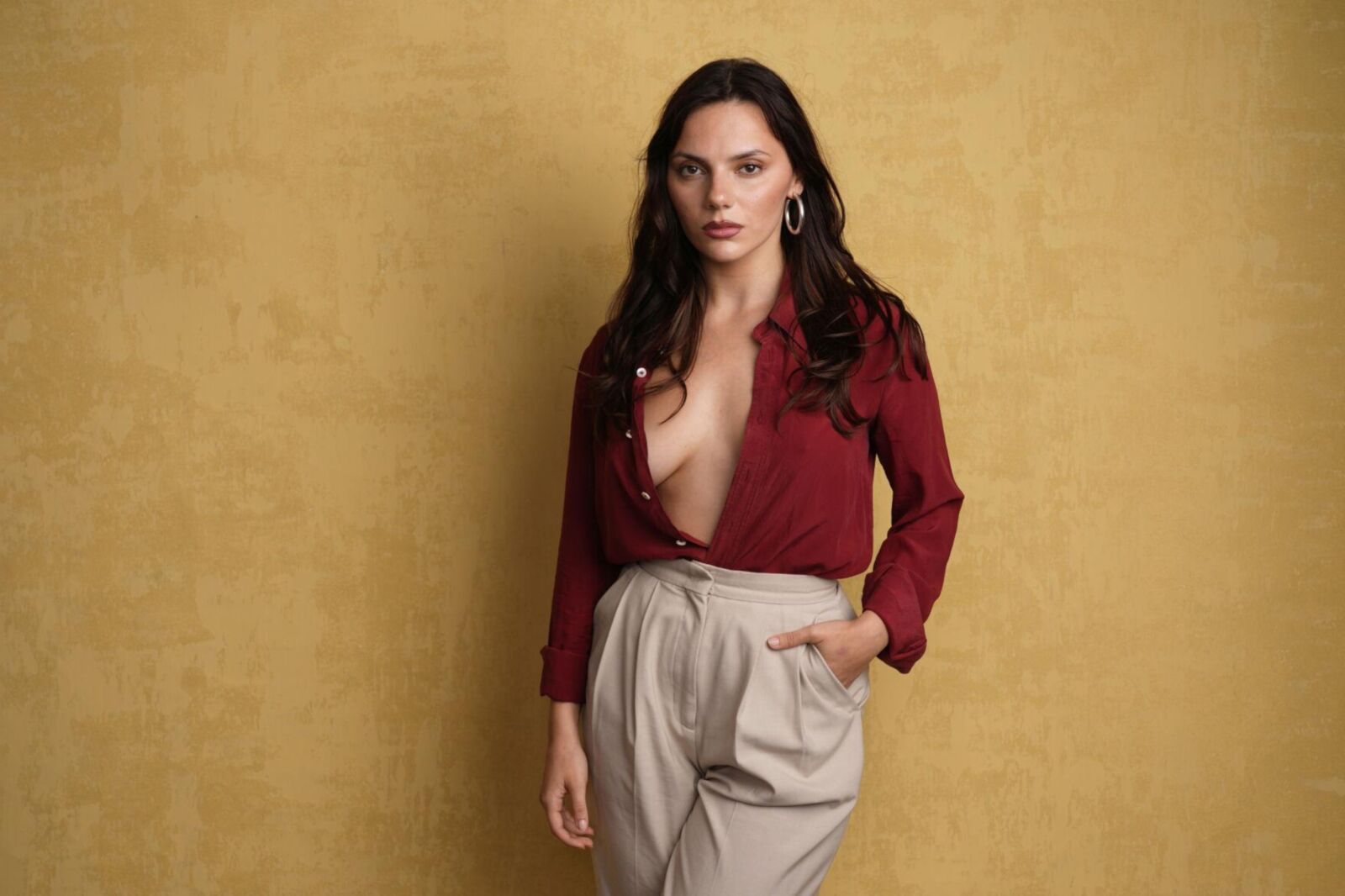 Dafne Keen looking so faptastic you want to whistle July