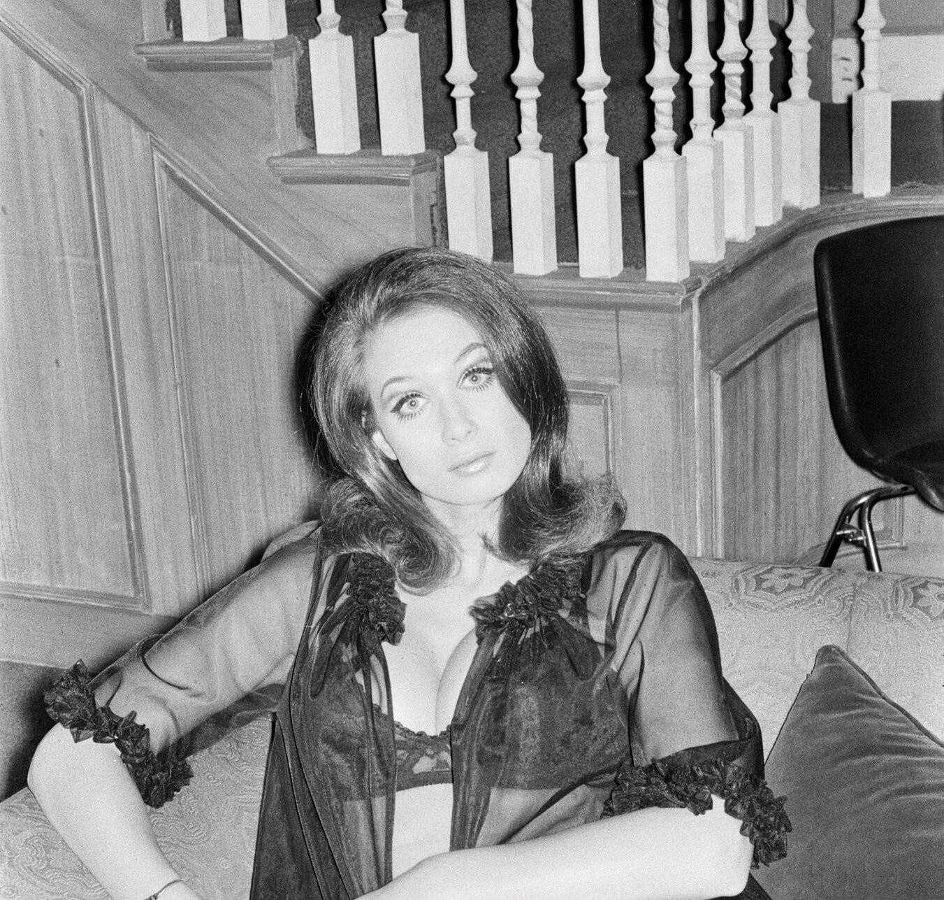 Valerie Leon