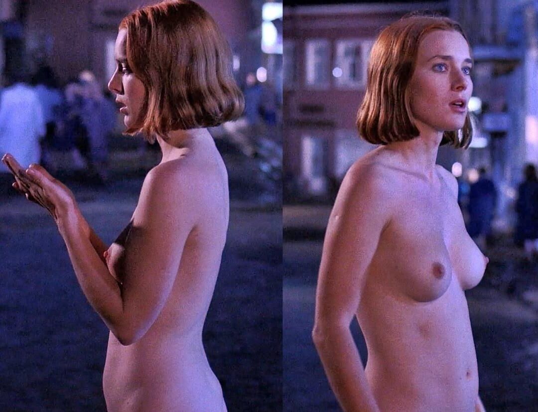 Celebrity Side Boob 