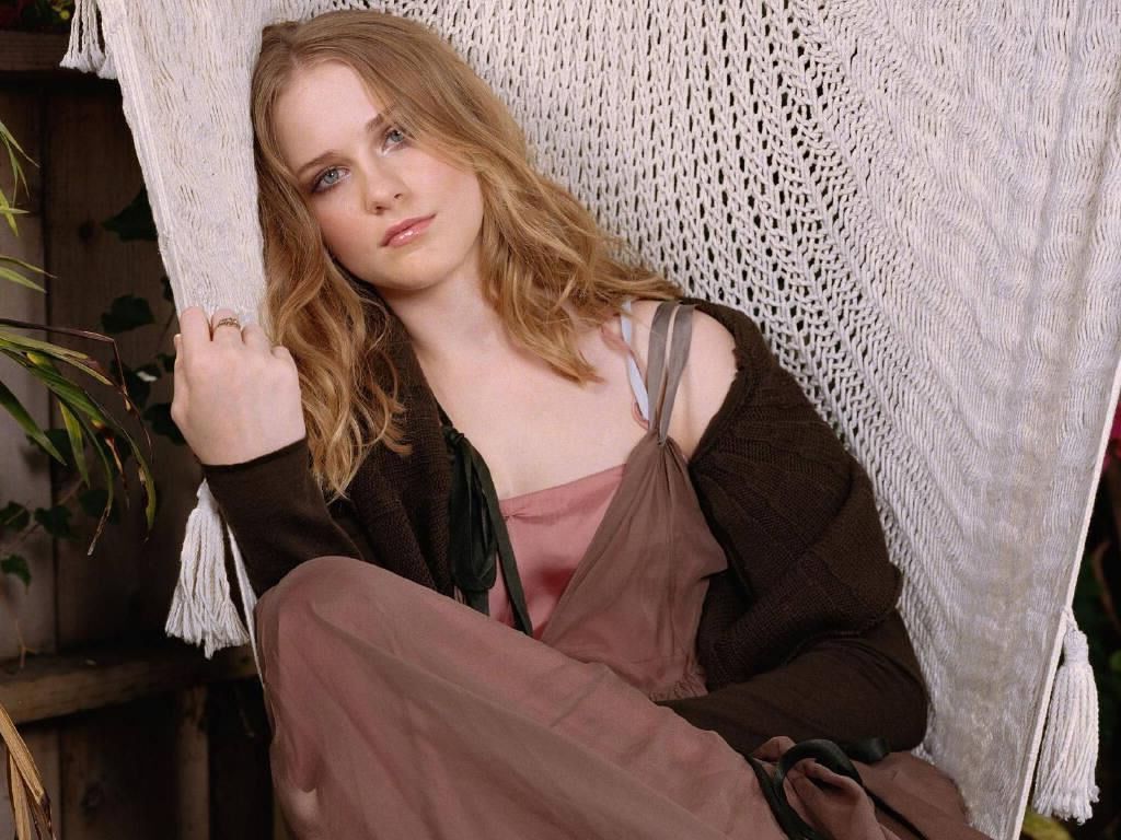 Evan Rachel Wood is hot 