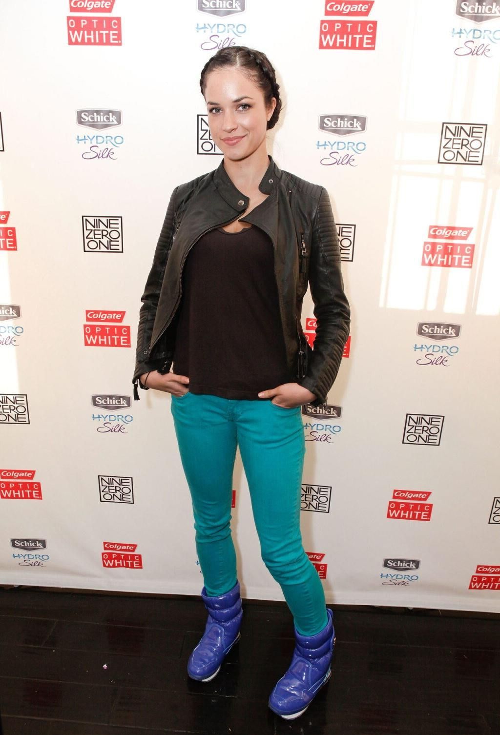 Alexis Knapp