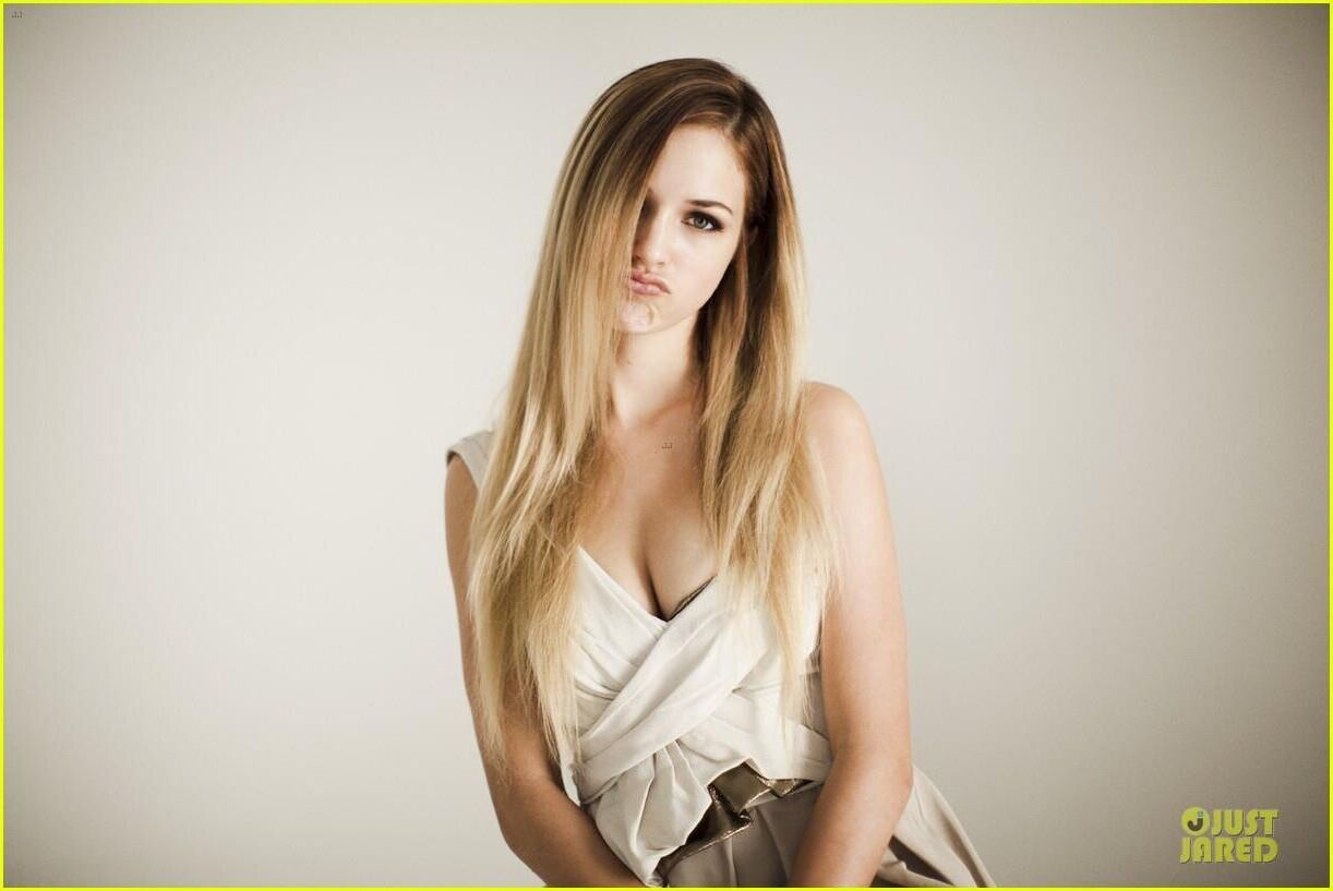 Alexis Knapp