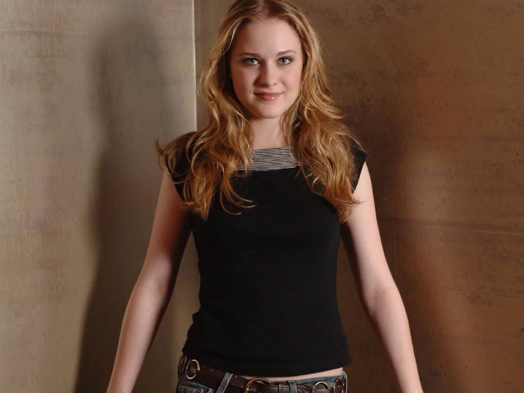 Evan Rachel Wood is hot 