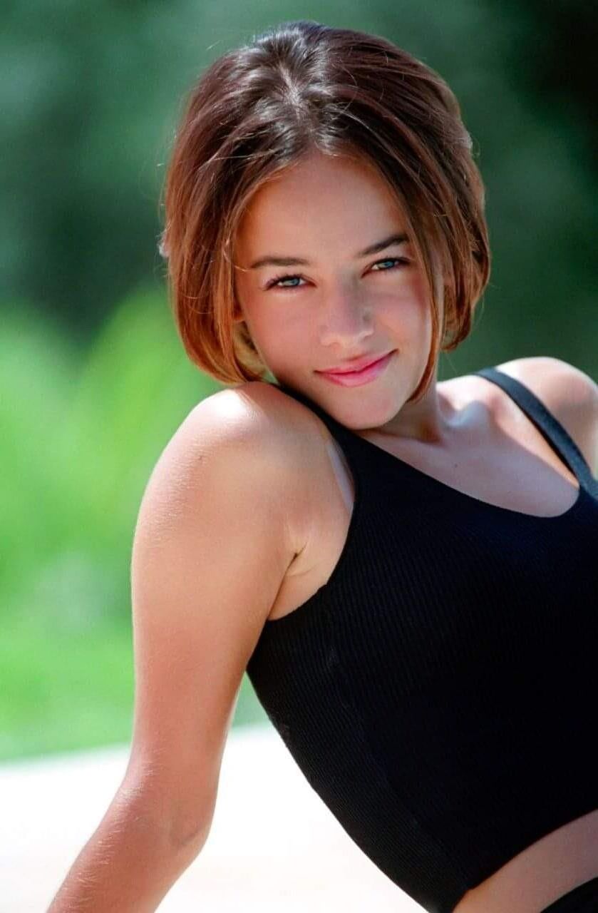 Alizee : ma deesse. Elle peut tout me faire faire 
