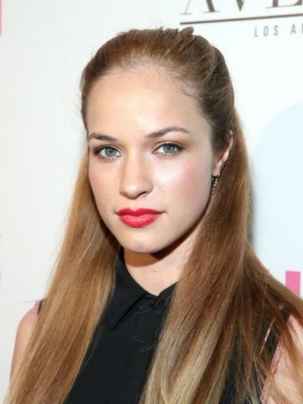 Alexis Knapp