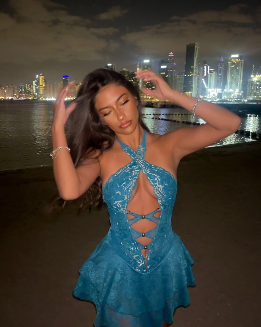 Shakira Khan